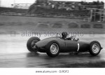 graham-hill-in-a-brm-p57-finished-3rd-in-the-xvi-barc-aintree-200-DJ9DF2.jpg