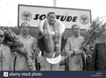 1963-solitude-gp-podium-ireland-brabham-arundell-laurels-H8TBCR.jpg