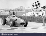 jean-behra-in-a-maserati-250f-winning-the-modena-gp-1957-F2PCR4.jpg