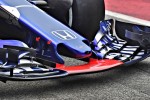 f1-barcelona-february-testing-2018-toro-rosso-str13-detail-front-wing.jpg