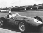 std_1956_british_gp,_moss_in_maserati_250f.jpg